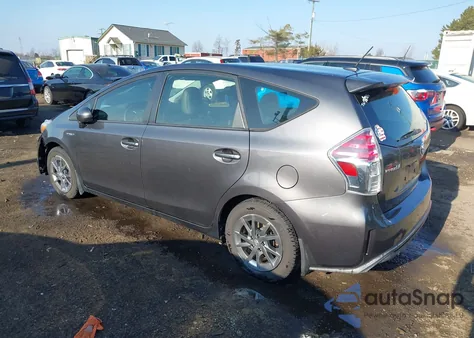 2015 Toyota Prius V Four из США, поврежденный, VIN JTDZN3EU6FJ032573